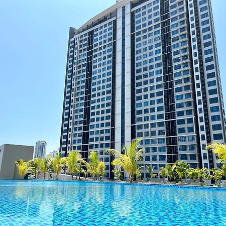 קוטה קינבלו Jesselton Quay By Bunga Raya Homes מראה חיצוני תמונה