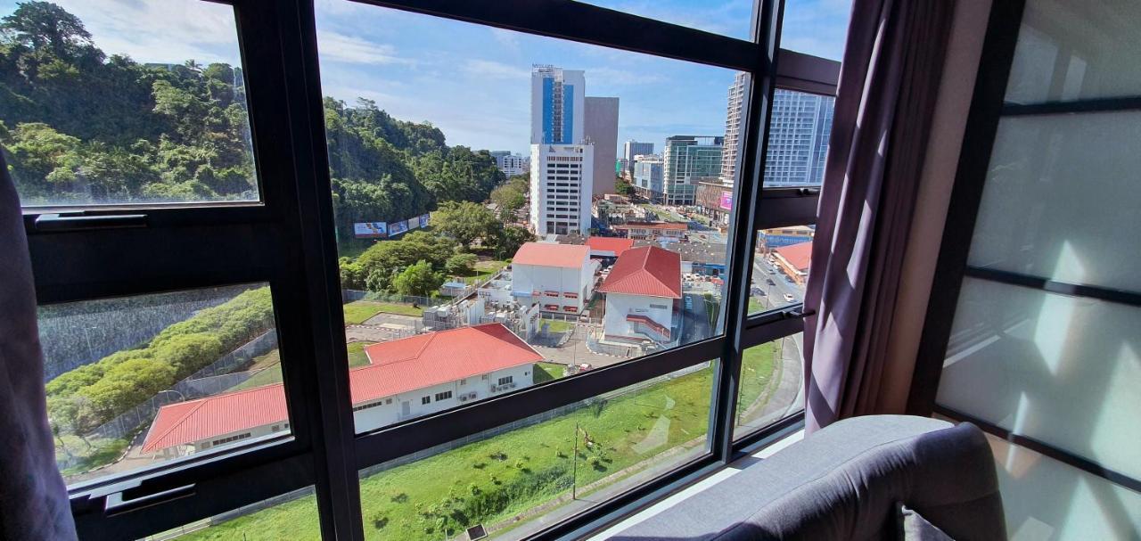 קוטה קינבלו Jesselton Quay By Bunga Raya Homes מראה חיצוני תמונה